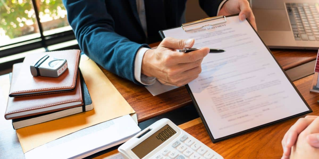 10 Things to Know Before Signing a Loan Agreement